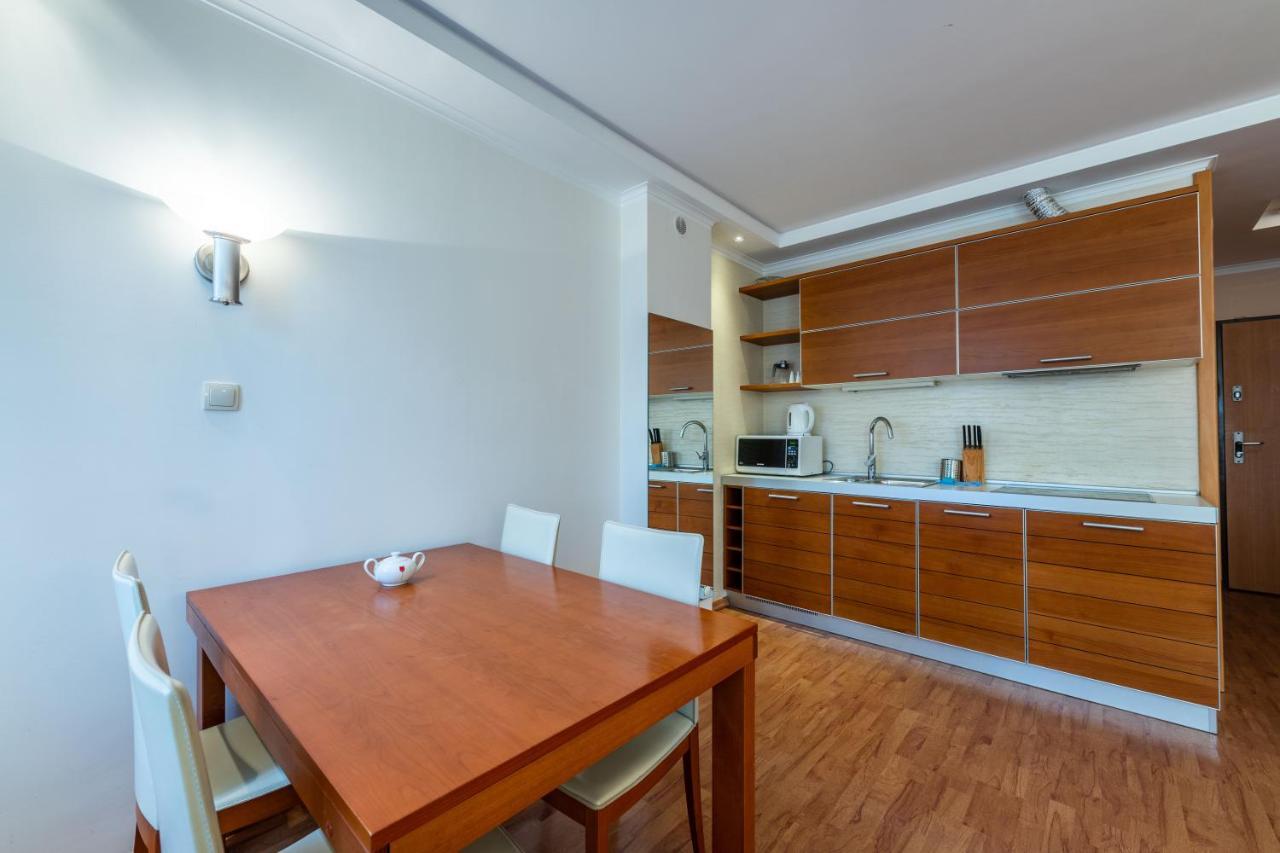 Glow Apartments, Meriwa *